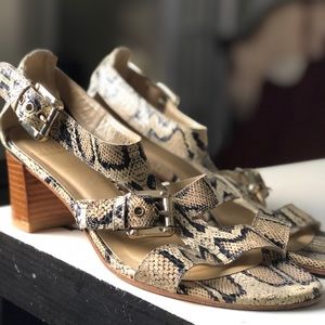 8N Stuart Weitzman Snake Skin Wooden Heels